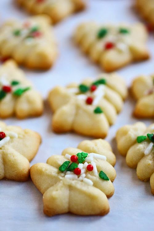 holiday baking :: spritz cookies