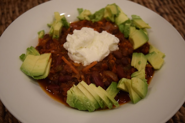:: crack of the week : protein bar quinoa chili ::