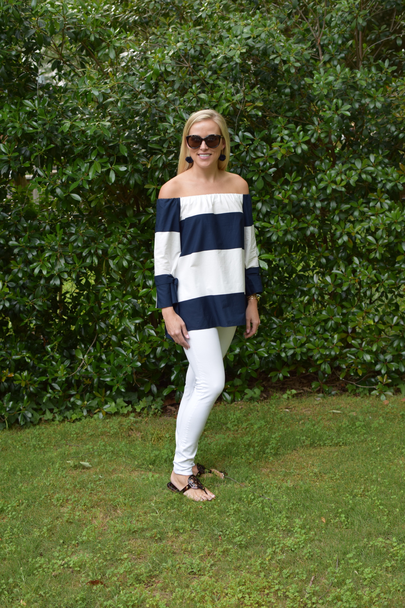 :: Striped off the Shoulder + Link Love ::