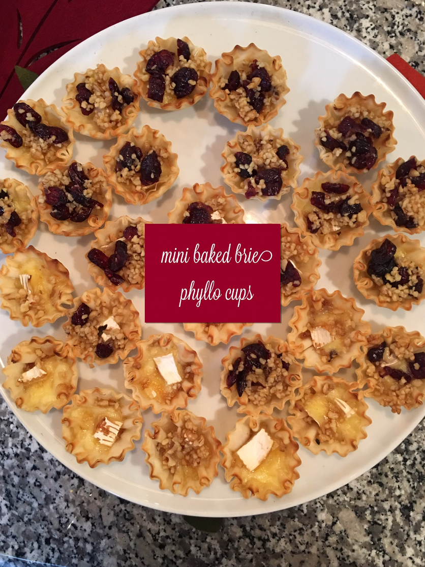 :: Mini Baked Brie Phyllo Cups + Friendsgiving ::